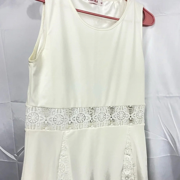Pakula White lacy knee length dress size M - Picture 2 of 4